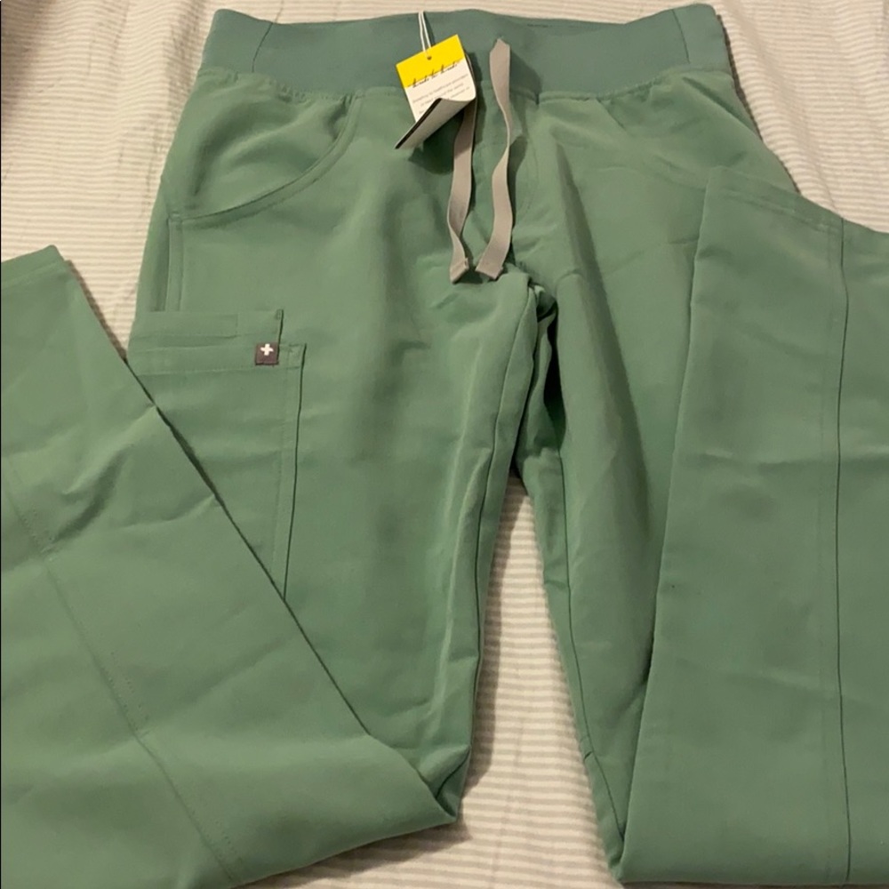 Figs Kade Cargo Scrub Pants XXS